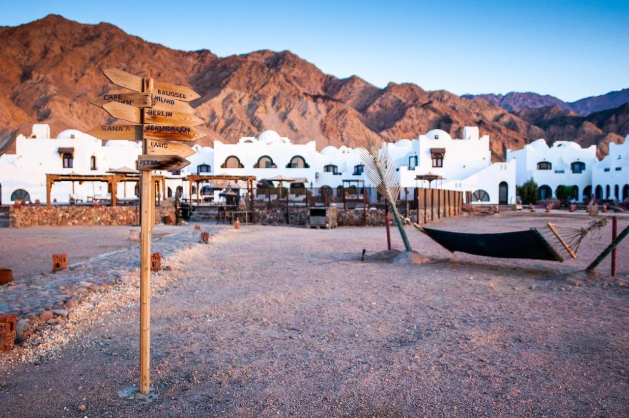 Daniela Diving Resort Dahab Esterno foto